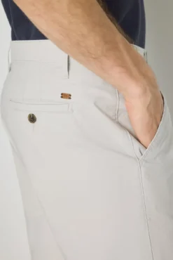 Pantalón chino slim