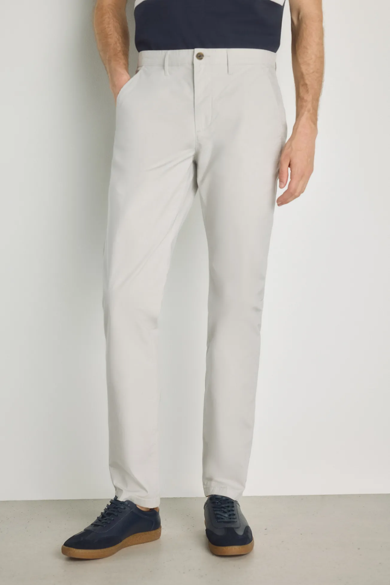 Pantalón chino slim