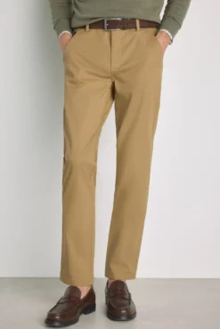 Pantalón chino slim fit