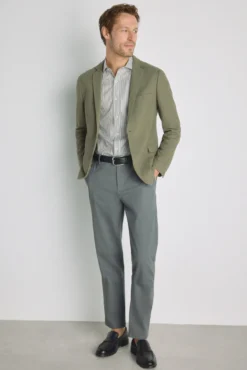 Pantalón chino slim fit