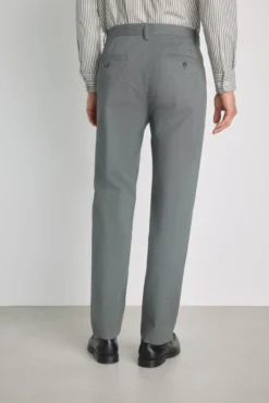 Pantalón chino slim fit
