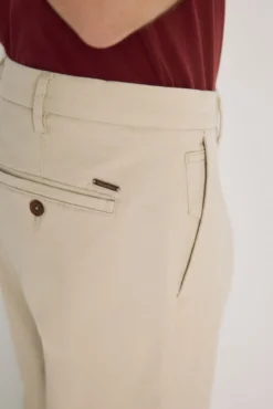 Pantalón chino slim fit