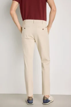 Pantalón chino slim fit
