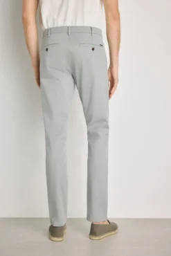 Pantalón chino slim fit