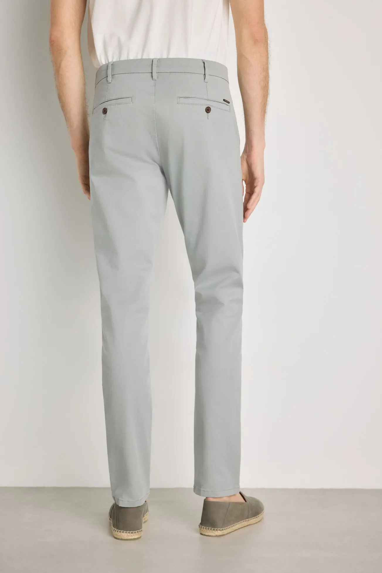 Pantalón chino slim fit