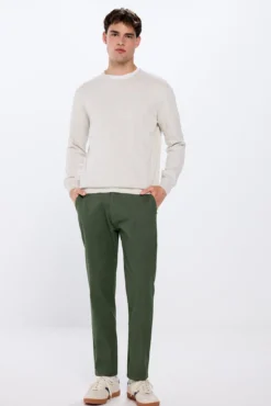 Pantalón chino slim fit