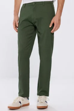 Pantalón chino slim fit