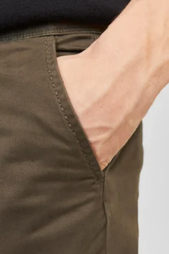 Pantalón chino slim fit