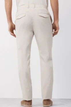 Pantalón chino técnico slim ligero