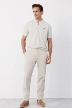 Pantalón chino técnico slim ligero