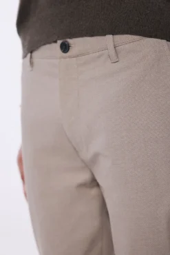 Pantalón chino vestir comfort slim fit