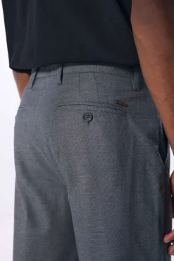 Pantalón chino vestir comfort slim fit