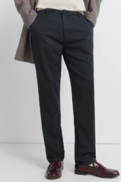 Pantalón comfort fit