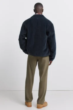 Pantalón comfort pliegues relaxed fit