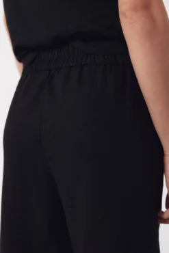Pantalón con lino con botones dorados