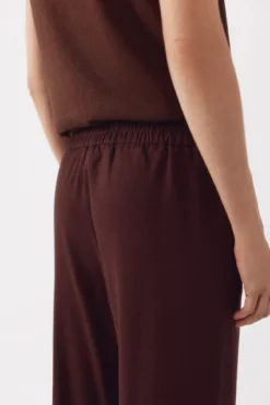 Pantalón con lino con botones dorados