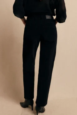 Pantalón Corduroy Cuts