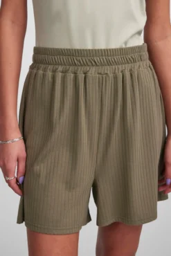 Pantalón corto canalé
