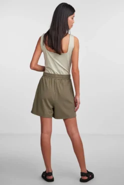 Pantalón corto canalé
