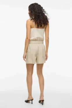 Pantalón corto tipo cargo