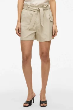Pantalón corto tipo cargo