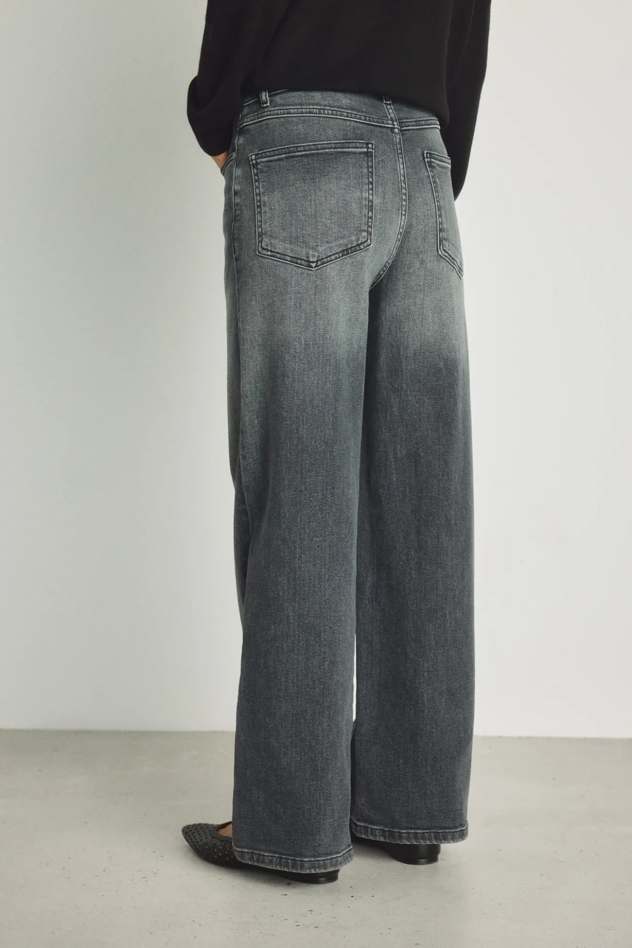 Pantalón denim ancho