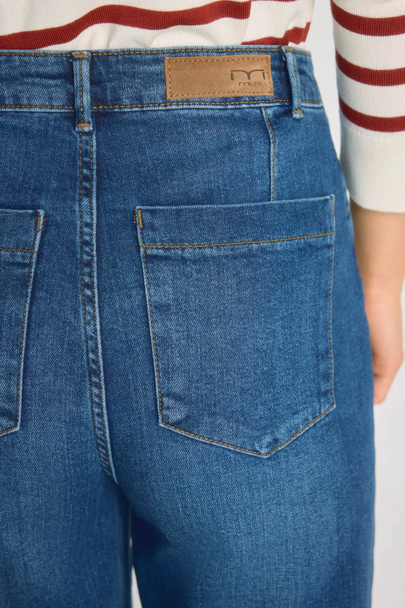 Pantalón denim ancho