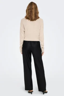 Pantalón de polipiel cintura elástica