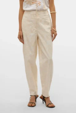 Pantalón de tiro alto con bordados