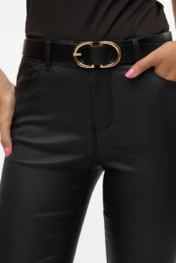 Pantalón efecto encerado