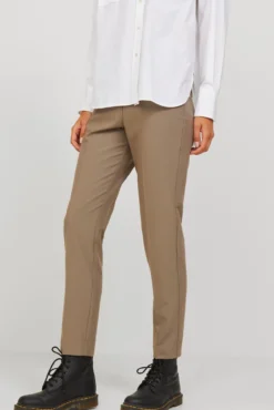 Pantalón fit