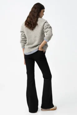 Pantalón flare