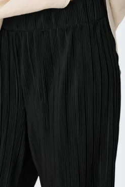 Pantalón fluido plisado