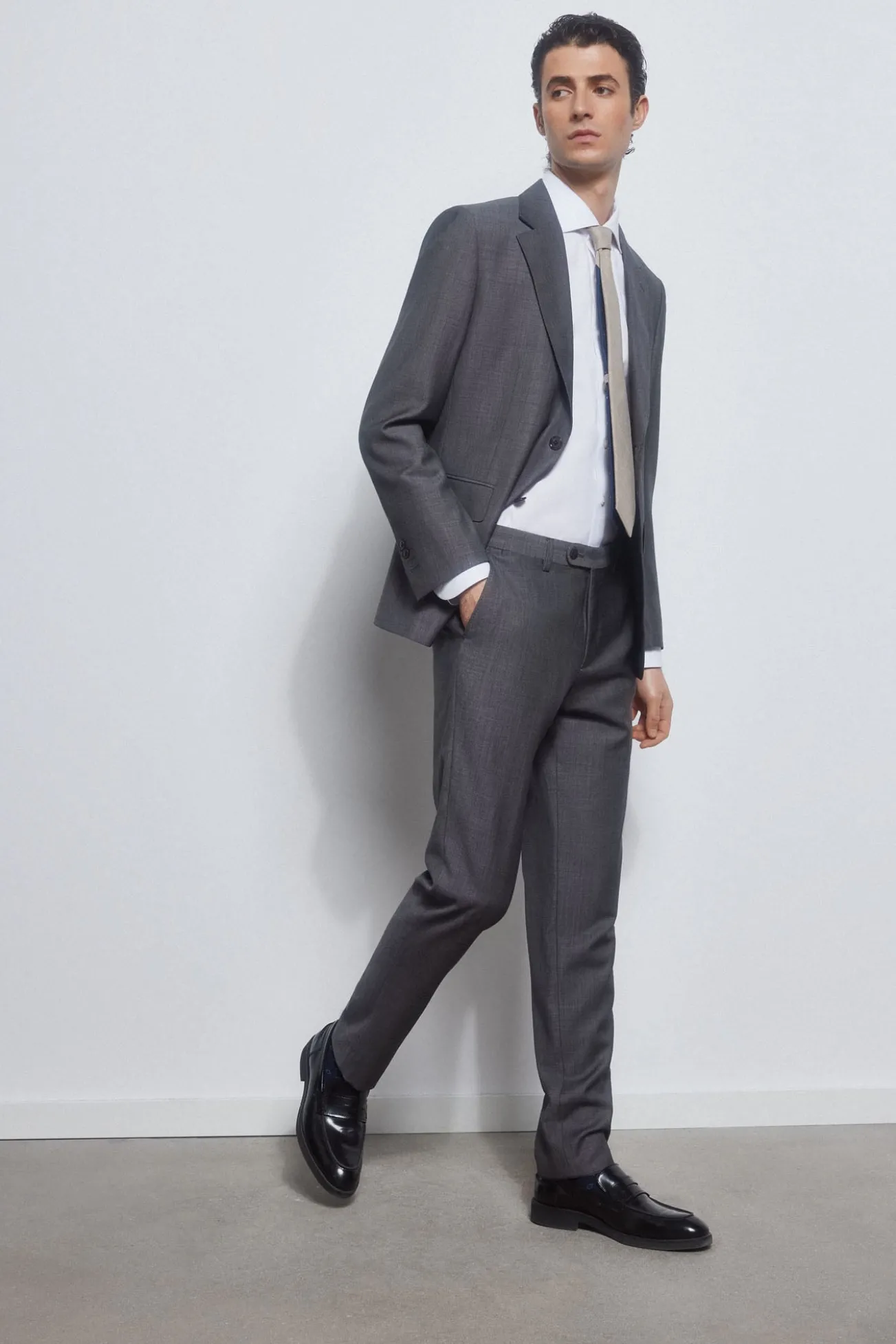 Pantalón gris bi-stretch slim