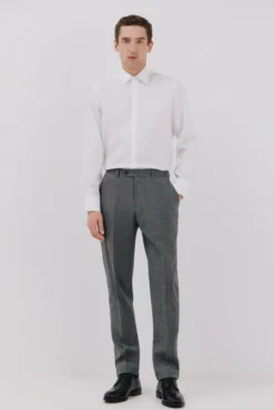 Pantalón gris slim fit