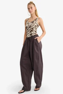 Pantalón holgado