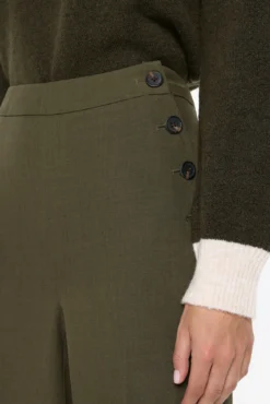 Pantalón largo detalle botones