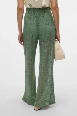 Pantalón largo fluido con calados