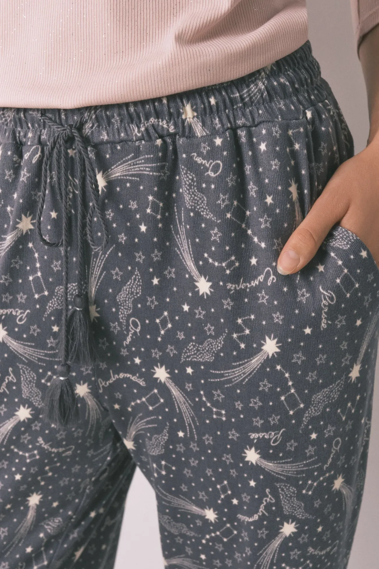 Pantalón largo punto cálido suave estrellas grises