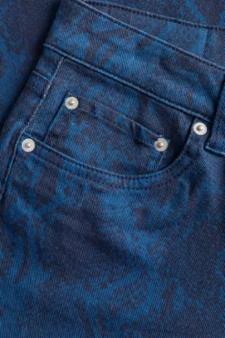 Pantalón loose fit estampado