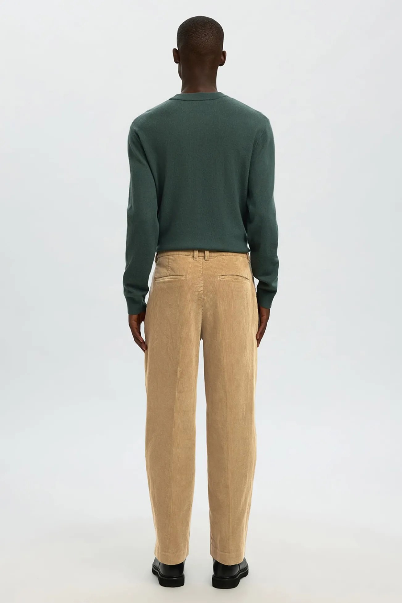 Pantalón pana fit relajado