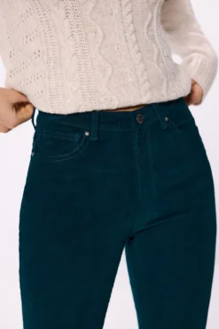 Pantalón pana kick flare