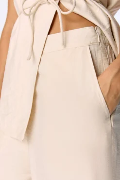 Pantalón pernera ancha