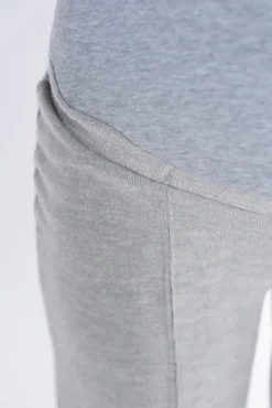 Pantalón premamá de punto con costuras