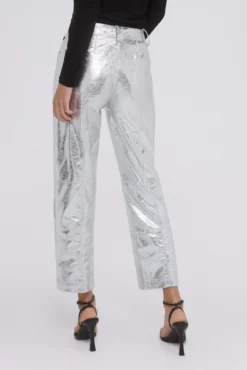 Pantalón PU metalizado cortes