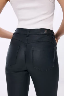 Pantalón push up encerado