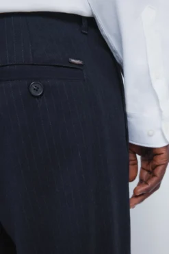 Pantalón rayas straight fit