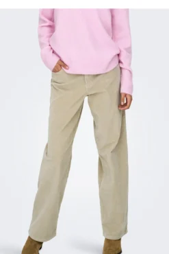 Pantalón recto con cinturón