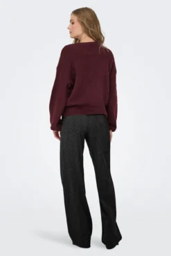 Pantalón recto de pinzas