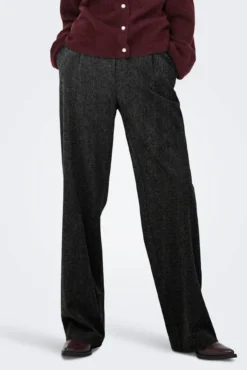 Pantalón recto de pinzas